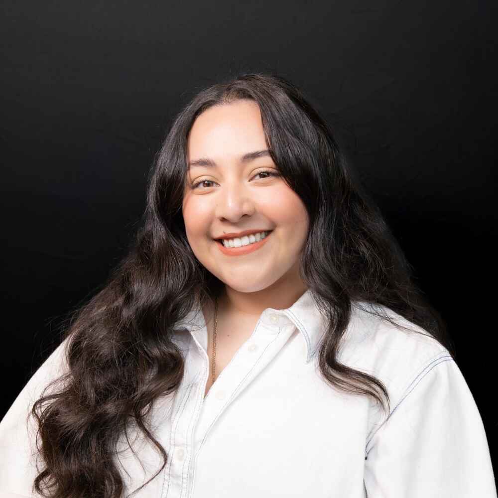 Victoria Dominguez headshot